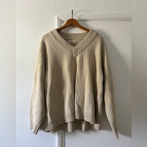 James Street Co Sloane Vneck